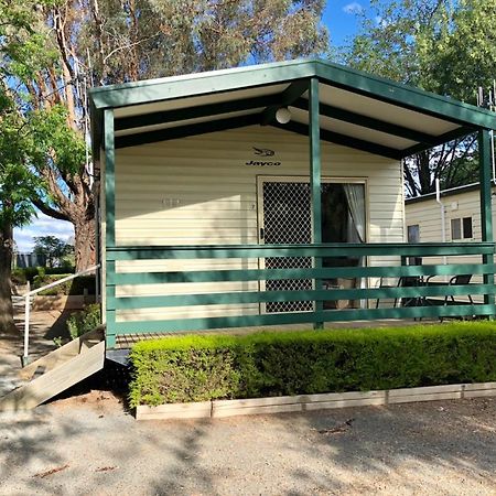 Tatura Cabin & Caravan Park Esterno foto
