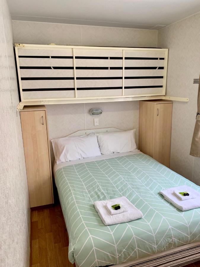 Tatura Cabin & Caravan Park Esterno foto